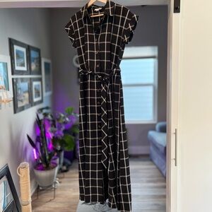 Calvin Klein midi length dress with pockets, sz 4